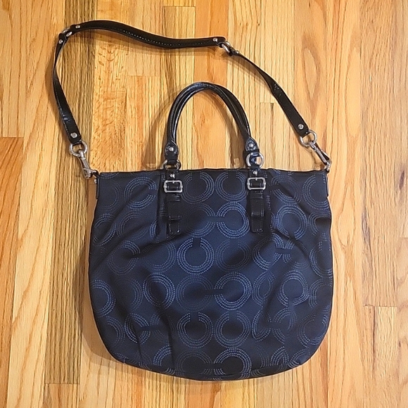 Coach Purse - Picture 4 of 6